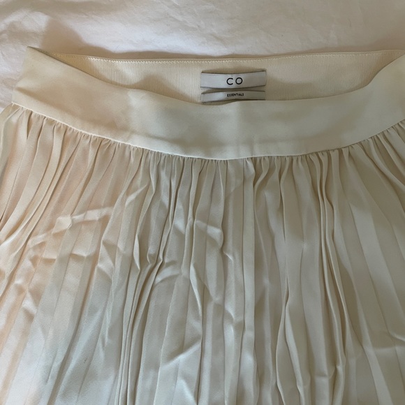 Co essentials midi skirt - Picture 3 of 5